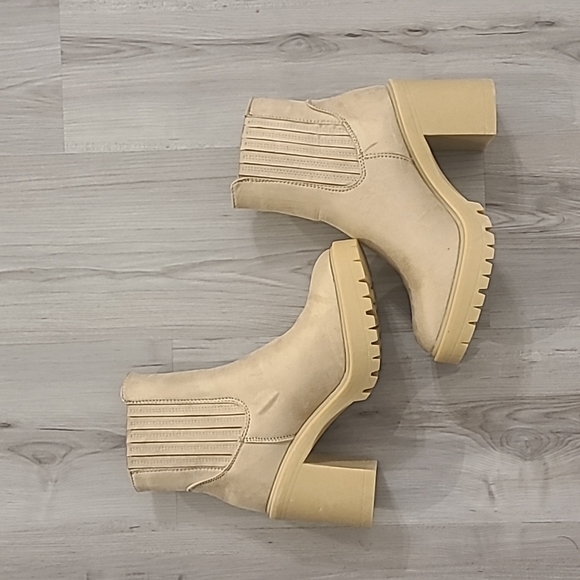 SPRING Square Heel Suede Boots - Picture 1 of 3